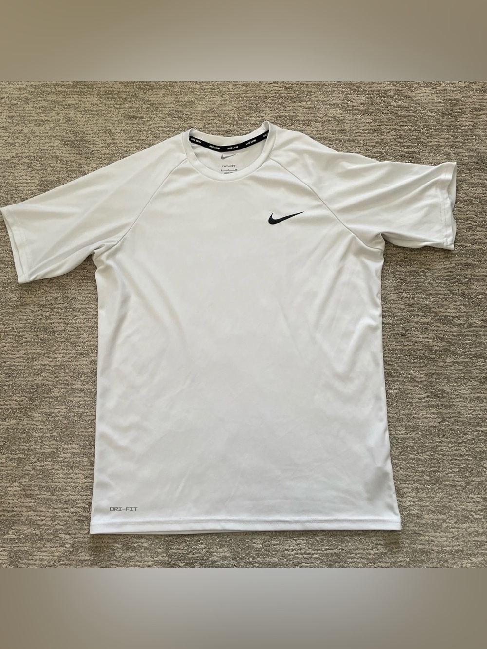 Nike Swim Men's Short Sleeve Dri-Fit UPF 40+ White Performance Athletic Small